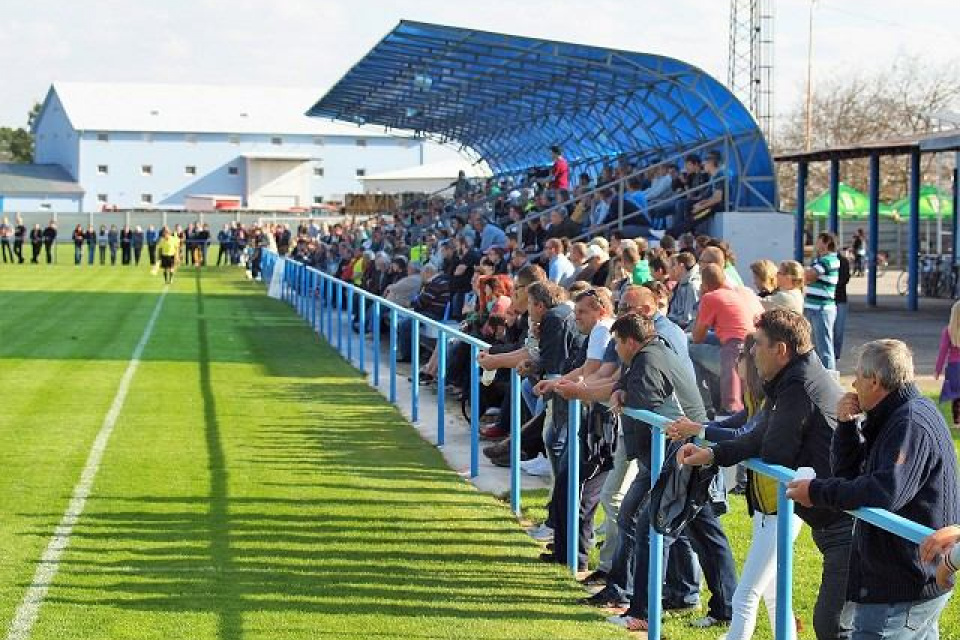 Na futbalistu si zaspomíname futbalom | Foto: Ján Král