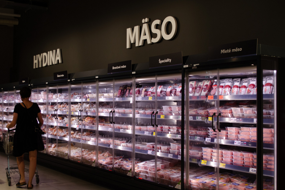 Mäsové výrobky, ktoré v Kauflande nájdeme | Foto: Kamila Pánisová, Trnavské rádio