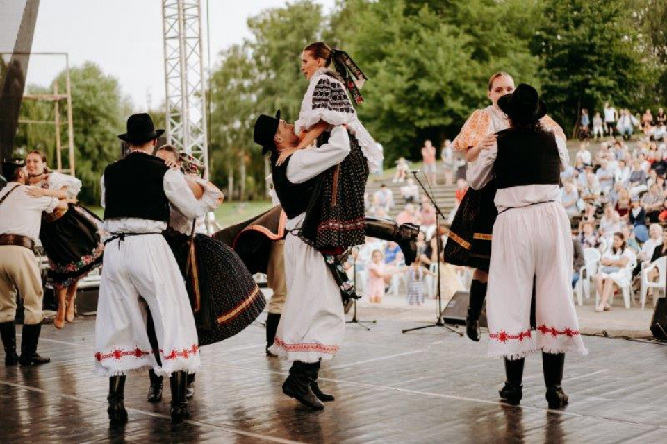 Folklór má v obci tradíciu | Foto: Červeník