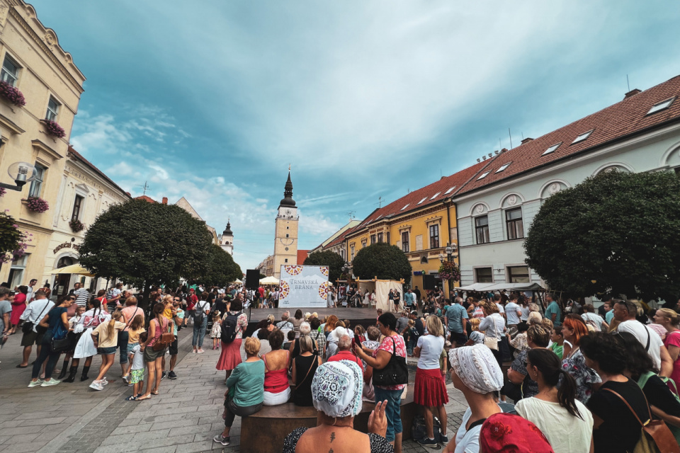 Tancovať sa bude aj na korze | Foto: Pavol Holý, Trnavské rádio