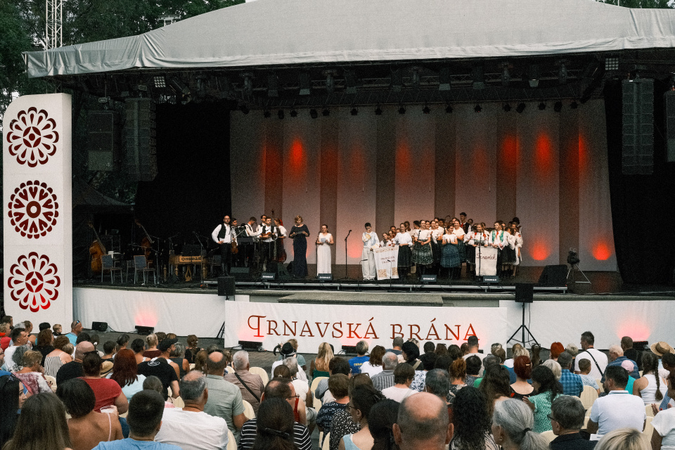 Folklórne slávnosti Trnavská brána v Mestskom amfiteátri (18. 8. 2023). | Foto: Dušan Vančo