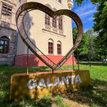 Neogotický kaštieľ Esterházyovcov je dlhé obdobie pýchou a symbolom mesta Galanta. | Foto: Pavol Holý, Trnavské rádio