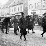 Tmavská posádka na Hlavnej ulici v Trnave v roku 1942. (ilustračné) | Zdroj: J. Hloben