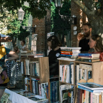 Predajcov s knihami bolo viac. | Foto: Dušan Vančo