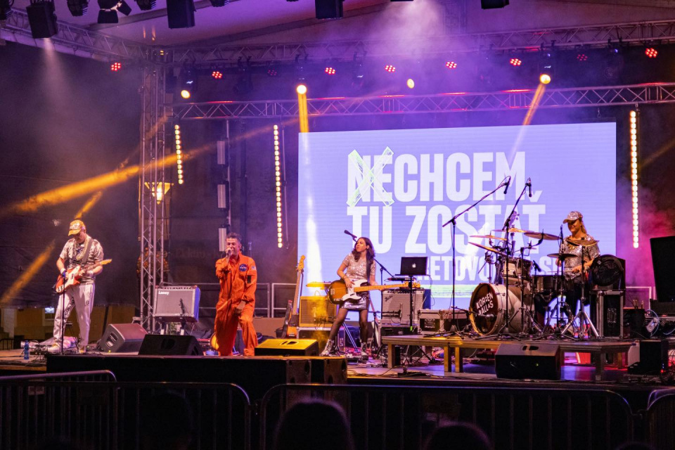 Koncerty sa postupne konajú na viacerých miestach po Slovensku | Zdroj: Chcem tu zostať
