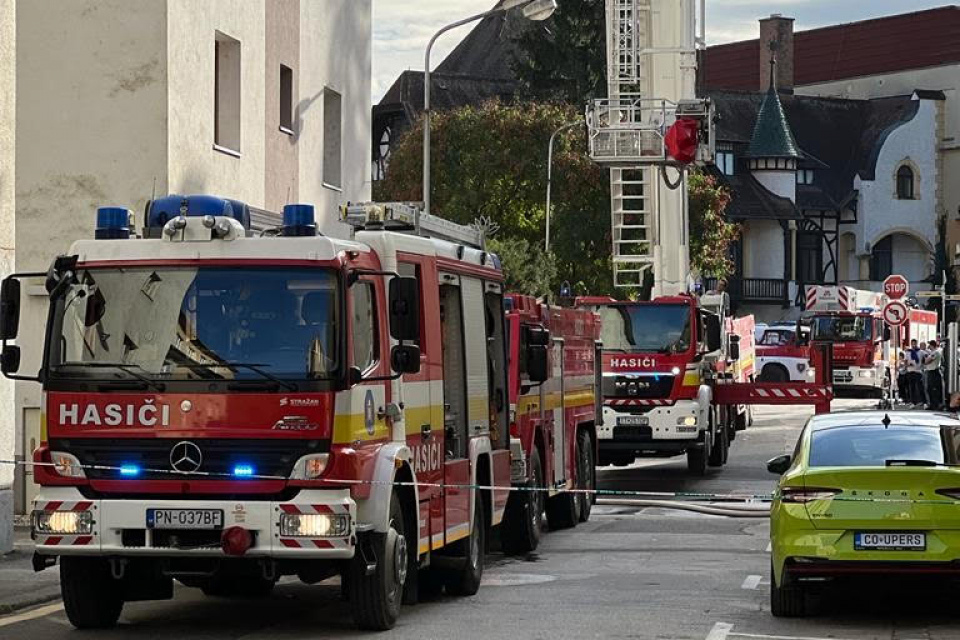 Na mieste pomáhali hasiči aj z okolitých obcí | Foto: Pavol Jurák, Trnavské rádio