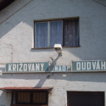 Starý nápis na železničnej budove, Stanica Križovany nad Dudváhom | Zdroj: railwaystations.blogspot.com