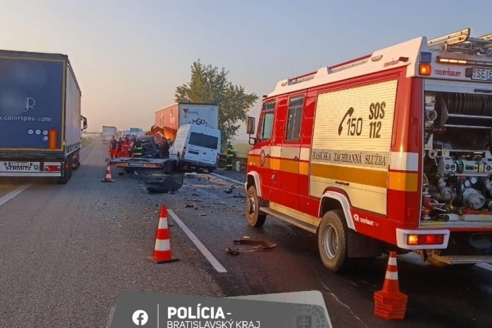 Zrážka na diaľnici D2 | Zdroj: Polícia SR - Bratislavský kraj