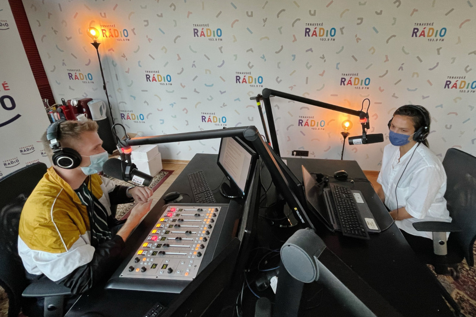 Jana Kirschner v Trnavskom rádiu | Foto: Pavol Holý