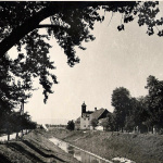 Lazaret zanikol v roku 1944 aj s kaplnkou | Zdroj: Fotky stará Trnava 