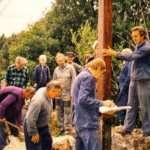 Osadenie dvojkríža v roku 1991 | Zdroj: Radek Sklenár