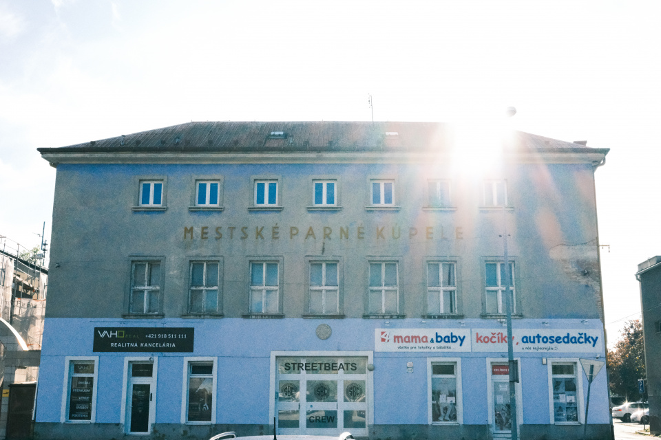 Budova bývalých mestských parných kúpeľov v Trnave v súčasnosti. | Foto: dv, Trnavské rádio