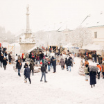Stredoveké adventné trhy na Mikulášskom námestí. | Zdroj: Agentúra Hector