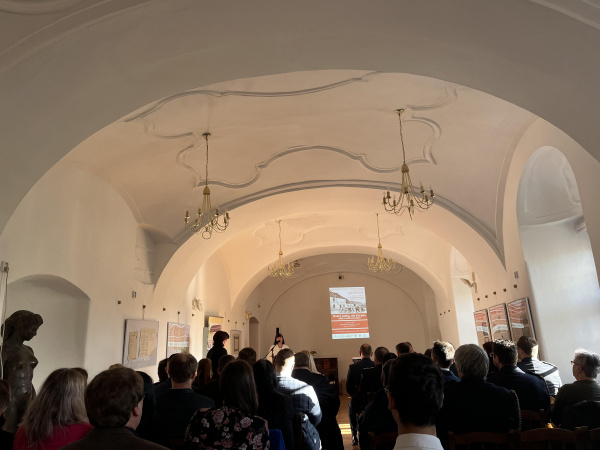 Začala sa konferencia | Zdroj: Alexandra Štofirová, Trnavské rádio