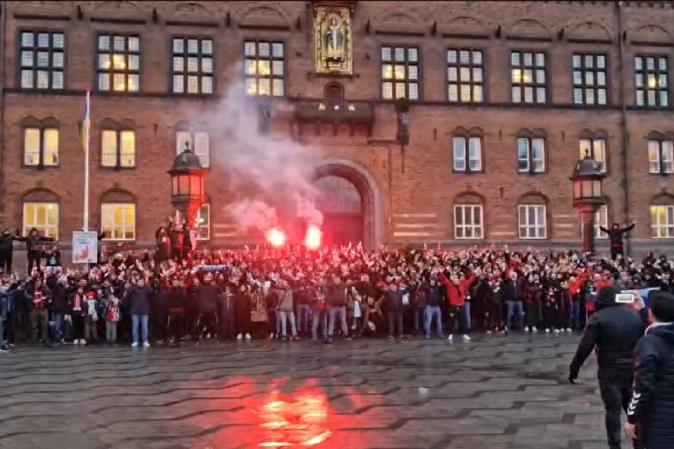 Vaše mesto patrí Trnave, skandovali fanúšikovia | Zdroj reprofoto Ultras Spartak Trnava 