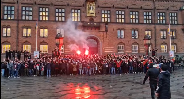 Vaše mesto patrí Trnave, skandovali fanúšikovia | Zdroj reprofoto Ultras Spartak Trnava 