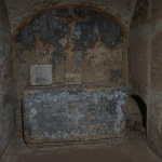 Jeden z dvoch oltárov, ktoré sa nachádzajú v krypte | Zdroj: Kamila Pánisová, Trnavské rádio