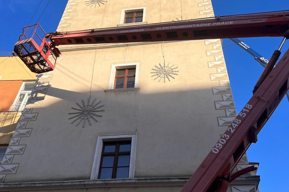 Výškové práce na veži | Zdroj: Nikol Kaňuková, Trnavské rádio