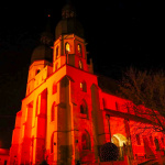 Bazilika sv. Mikuláša počas Červenej stredy (archívne foto). | Zdroj: CPR