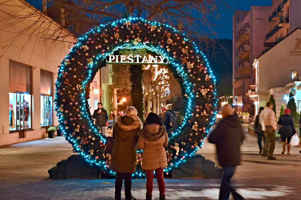 Aj takto vyzerajú Vianoce v Piešťanoch | Foto: TS