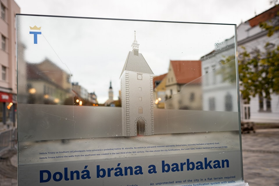 Nové infotabule v centre Trnavy | Zdroj: FB PB