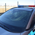 Poškodené policajné auto. Vodič kamióna dostal pokutu | Zdroj: KRPZTT