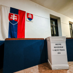 Hlasovacia miestnosť v okrsku č. 1 v Trnave. | Foto: dv, Trnavské rádio