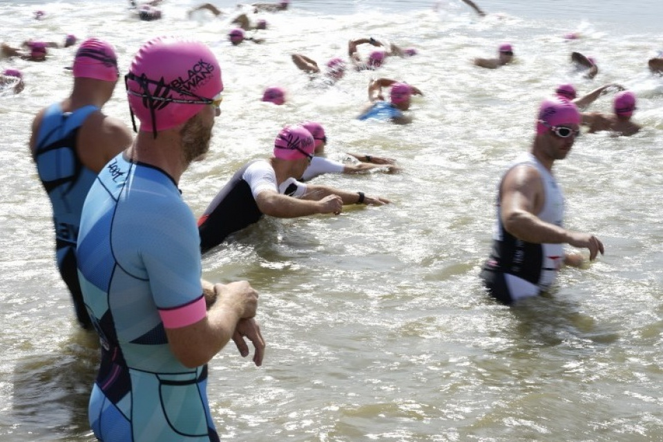 Plávanie ako jedna z disciplín | Zdroj: piestany.sk