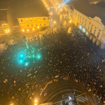 Protest z výšky, stav okolo 18.20 hod. | Zdroj: Pavol Holý, Trnavské rádio