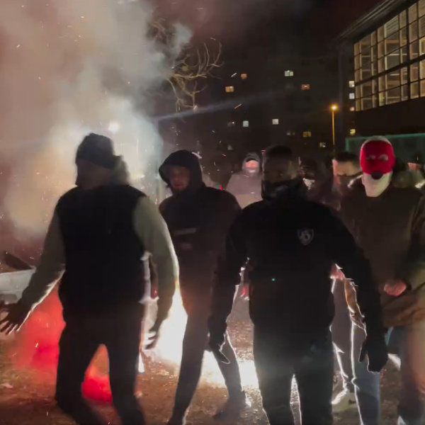 Agresívni Podpoľanci udreli na Záhorákov ešte pred zápasom. | Reprofoto: HC Dukla Senica, fb