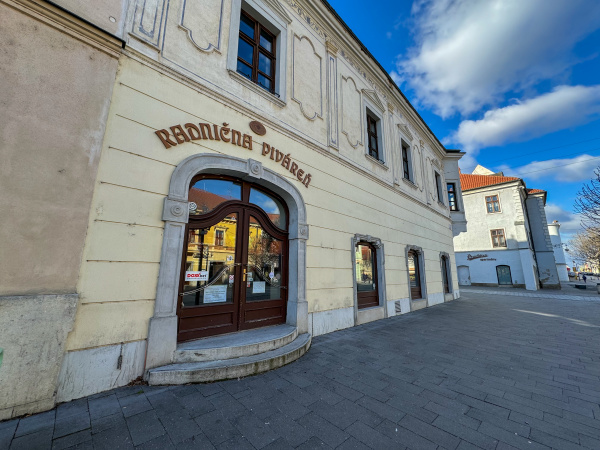 Budova bývalej Radničnej pivárne v centre Trnavy. | Foto: Pavol Holý, red.