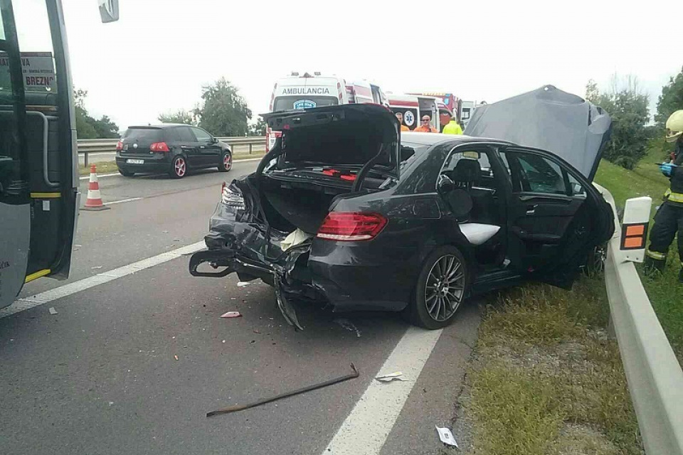 Po nehode na R1 | Zdroj: KR HaZZ v Trnave
