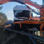 Pri nehode zomrela jedna osoba | Foto: KRPZTT