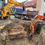 Nález brány v teréne | Zdroj: Katedra klasickej archeológie FF TU 