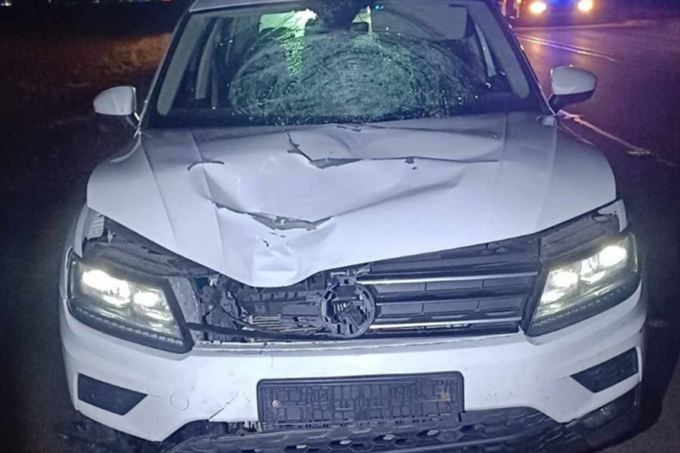 50 ročný šofér SUV bol triezvy. Chodkyňa šla cez cestu bez reflexných prvkov. | Foto: Polícia - Trnavský kraj, fb