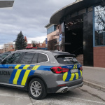 Policajti zachraňovali život | Zdroj: Polícia SR -Trnavský kraj