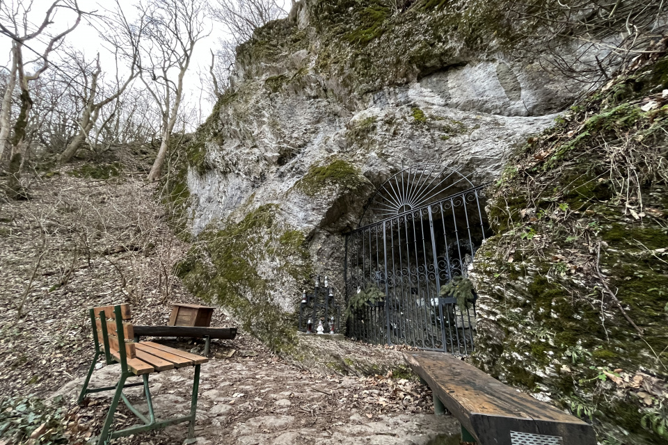 Kaplnka v jaskyni | Foto: Alexandra Štofirová, Trnavské rádio