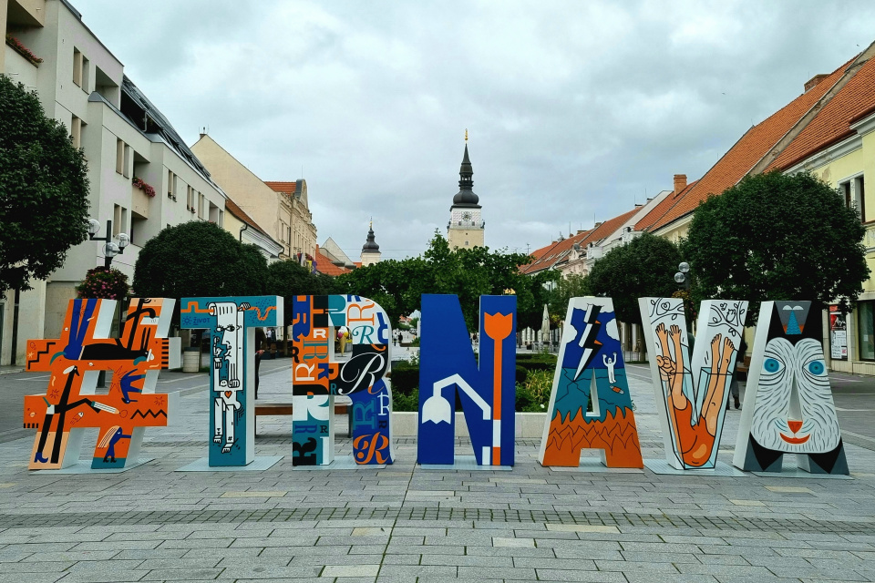 V septembri je už nápis k dispozícii v celej svojej kráse. l Foto: Tomáš Čapák