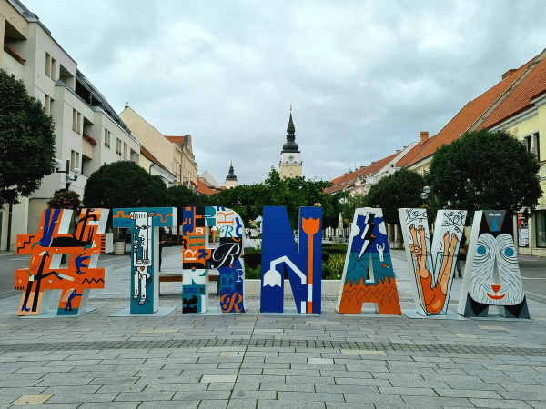 V septembri je už nápis k dispozícii v celej svojej kráse. l Foto: Tomáš Čapák