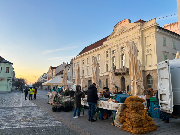 Mestský trh v Trnave je otvorený | Foto: Zuzana Benková, Trnavské rádio