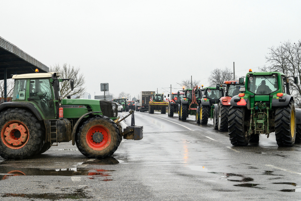 Na snímke protest farmárov v Tlmačoch. | Foto: TASR - Henrich Mišovič