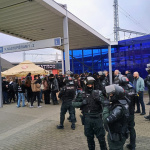 Polícia dohliada na odchod fanúšikov. | Foto: KRPZ Trnava, fb
