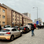 Fanúšikovia DAC Dunajská Streda prichádzajúci na Kollárovu ulicu. | Foto: Pavol Holý, Trnavské rádio