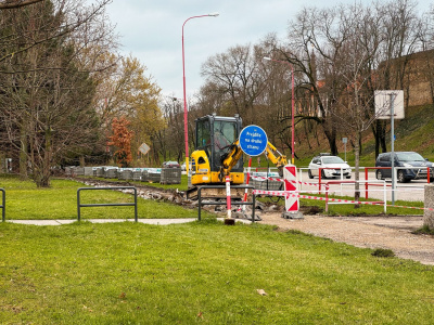 Rekonštrukcia chodník na Hlbokej s začala v pondelok | Zdroj: Mesto Trnava