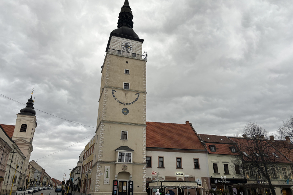 Pozor na silný vietor | Zdroj: Zuzana Benková, Trnavské rádio