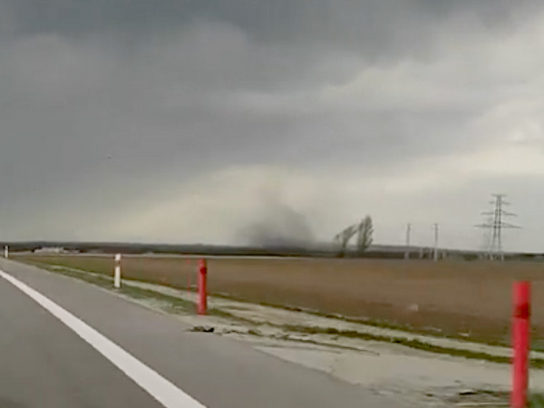 Gustnádo pri Hodoníne. | Zdroj: iMeteo.sk