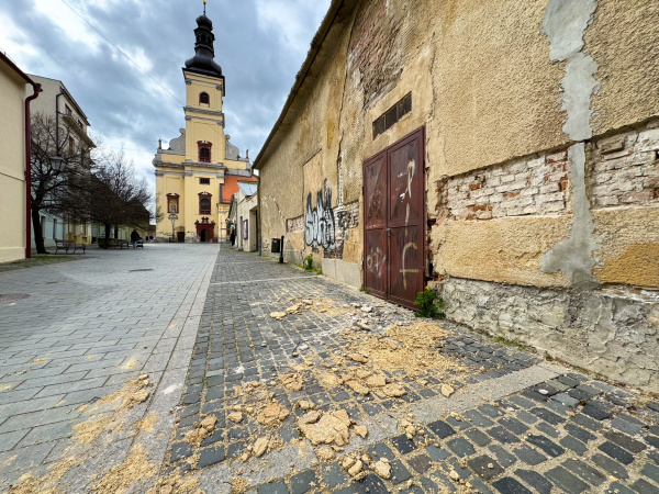 Padajúca omietka | Foto: Pavol Holý, Trnavské rádio