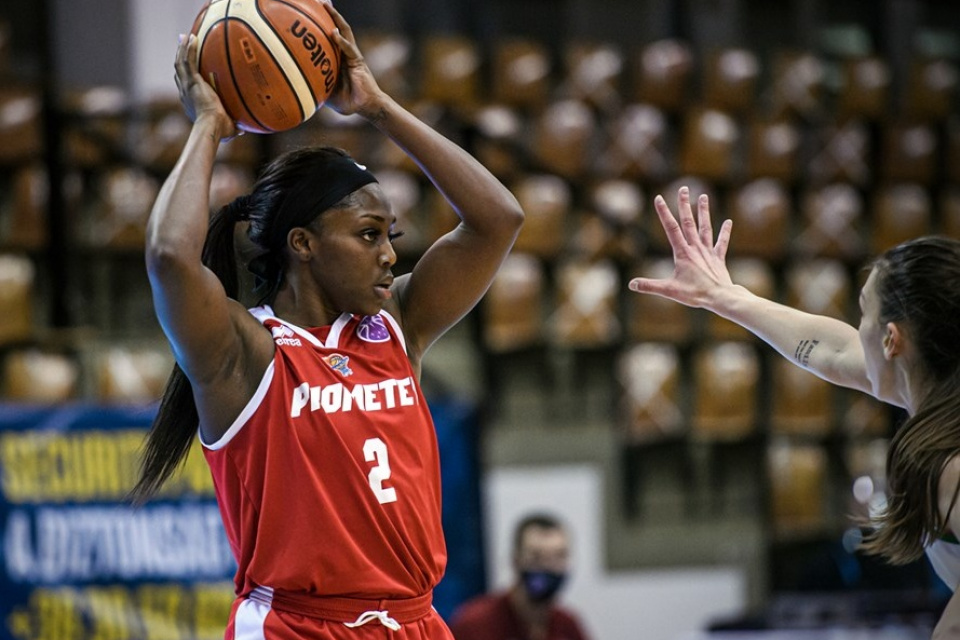 Ke´Shunan James | Zdroj: piestanskecajky.sk