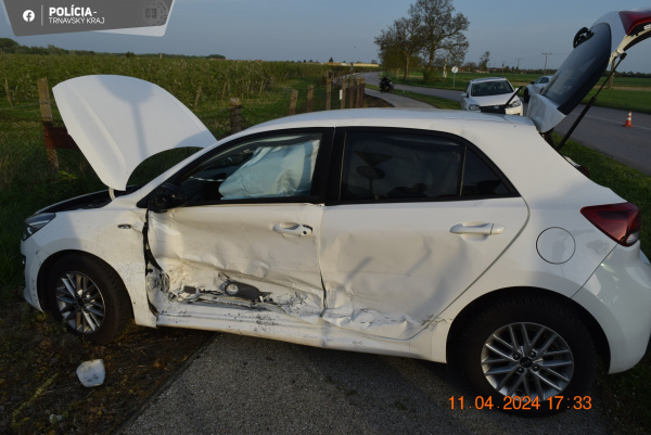 Auto vodičky po zrážke | Foto: KRPZTT