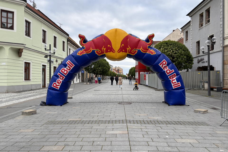 Prípravy vrcholia | Zdroj: Nikol Kaňuková, Trnavské rádio